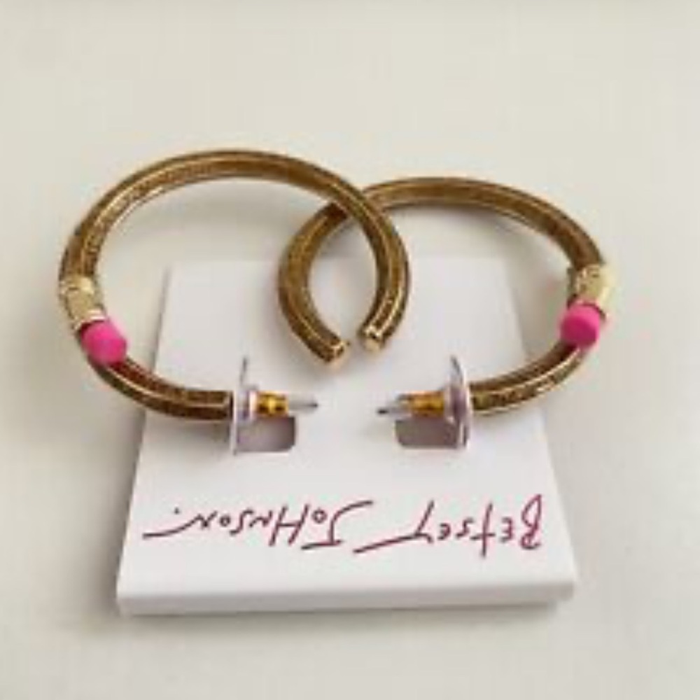 NWT ⚜️✏️⚜️ Betsey Johnson Brown Golden Tone Glittery Pencil Hoop Earrings - Picture 8 of 12